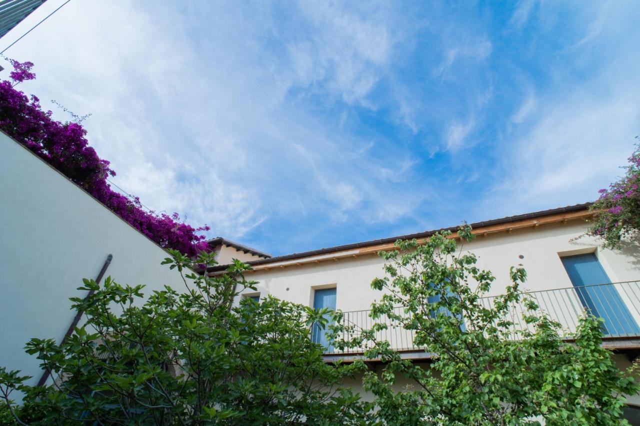 Bed and Breakfast Maharìa Bed&Wine Menfi Exterior foto